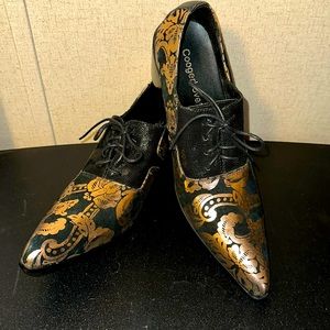 Men’s formal dress shoe Black & gold Eur size 43, US size 9 Pointed toe